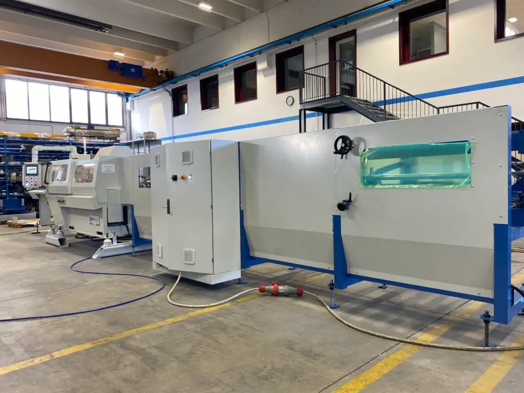 Circular saw pipe cutting machine