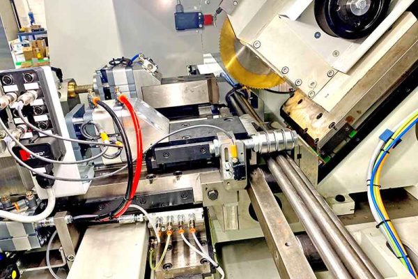 Circular saw pipe cutting machine