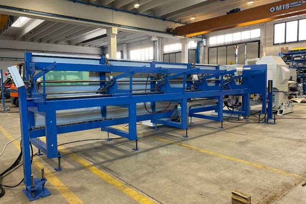 Circular saw pipe cutting machine